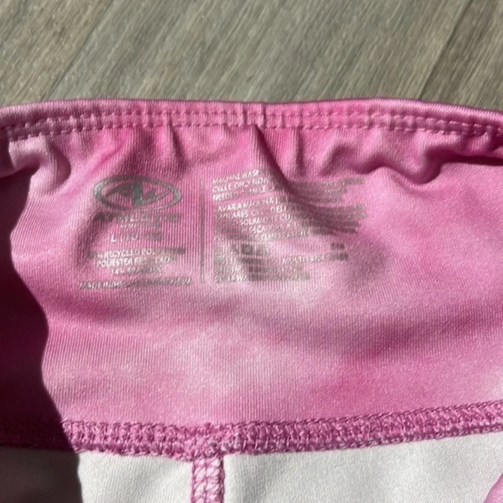 Bundle 3 athletic shorts‎ and 2 athletic tops